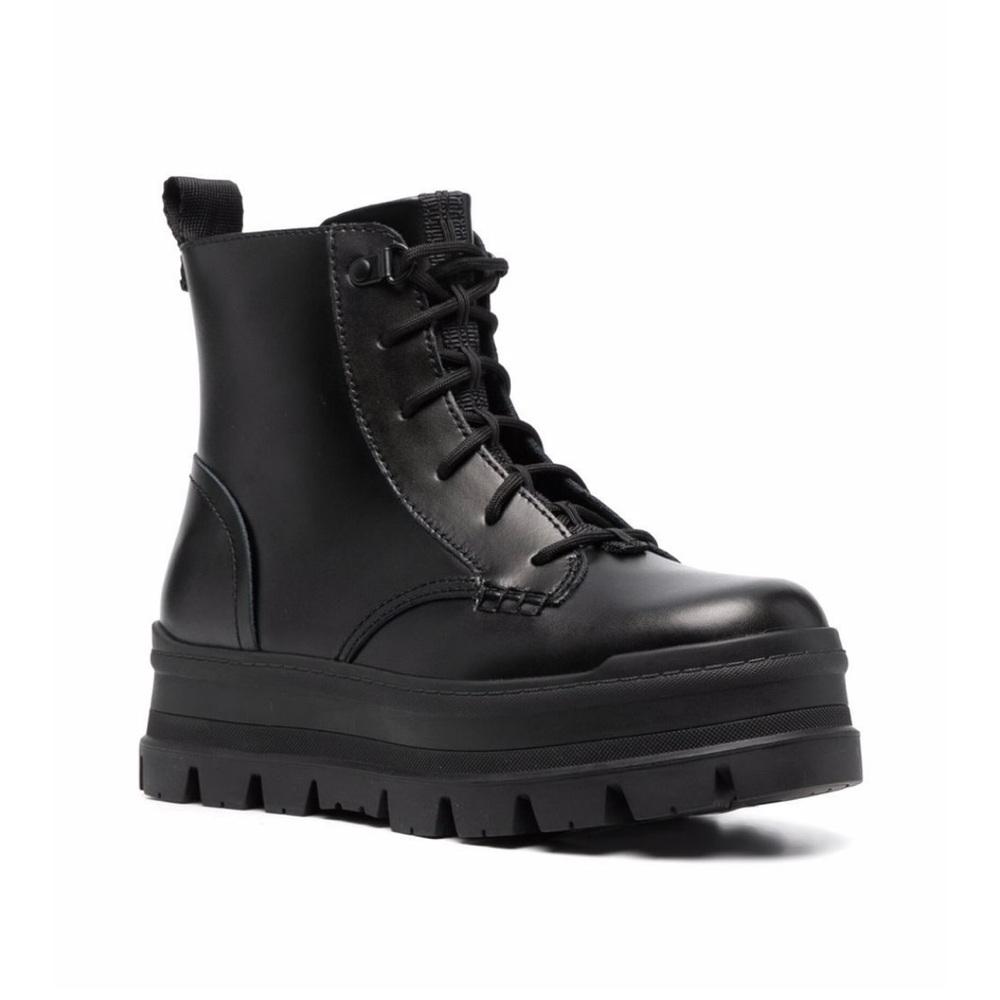 NEW UGG Sidnee Leather Boots